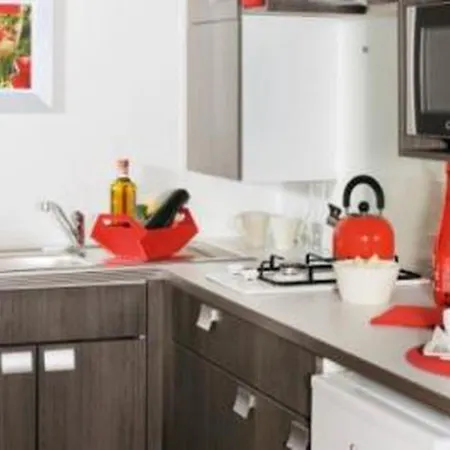 Camping Mobil-home Cosy Avec Terrasse A - Api-1-52-317 *